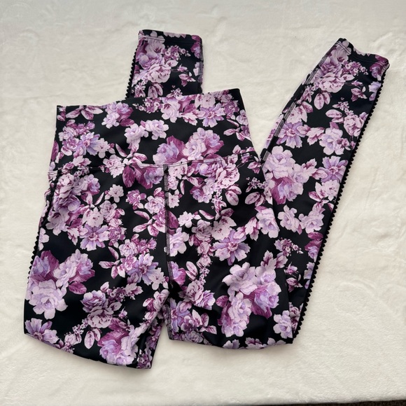 Beach Riot Kat & Twist Fairy Floral Sports Bra and Leggings Matching Set Small - Picture 11 of 14